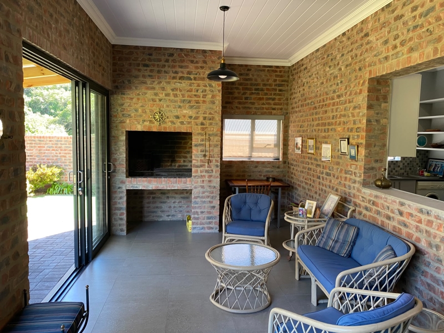 2 Bedroom Property for Sale in Stilbaai Wes Western Cape